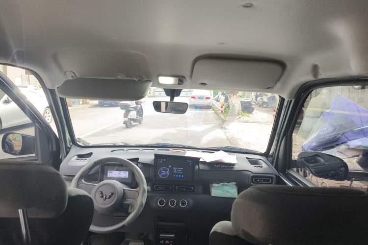 Used Wuling Zhiguang New Energy 2025 Standard Model Headliner