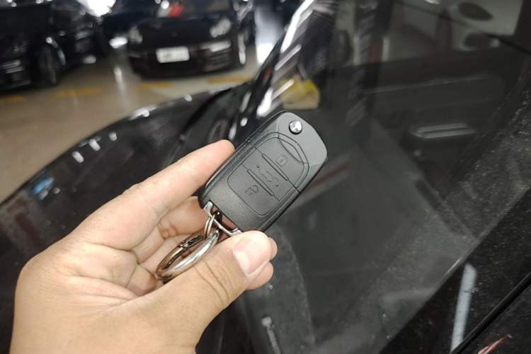 Used Wuling Zhiguang New Energy 2025 Comfort Model Interior 1