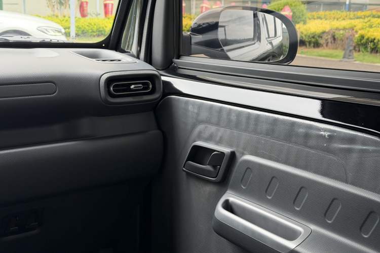 Used Wuling Zhiguang New Energy 2025 Comfort Model Interior 11