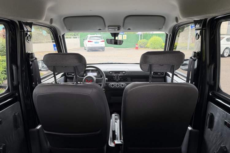 Used Wuling Zhiguang New Energy 2025 Comfort Model Interior 14