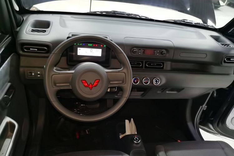 Used Wuling Zhiguang New Energy 2025 Comfort Model Interior 2