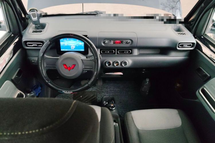 Used Wuling Zhiguang New Energy 2025 Model 305km Ambitious Edition Interior 2