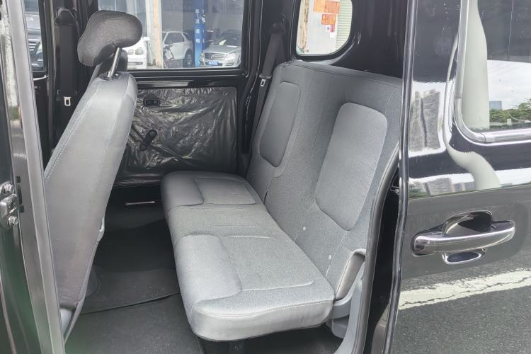 Used Wuling Zhiguang New Energy 2025 Comfort Model Interior 4