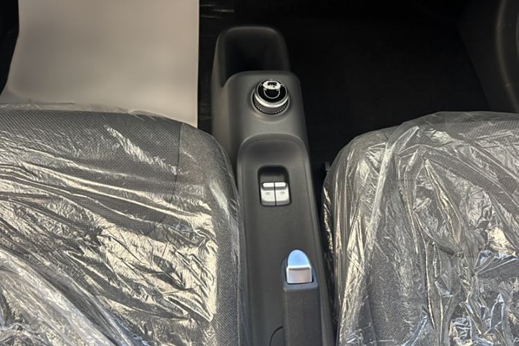 Used Wuling Zhiguang New Energy 2025 Comfort Model Interior 5