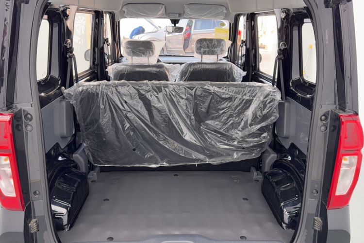 Used Wuling Zhiguang New Energy 2025 Standard Model Interior 6
