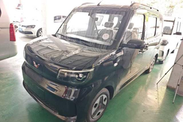 Used Wuling Zhiguang New Energy 2025 Model 305km Ambitious Edition