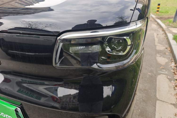 Used Wuling Zhiguang New Energy 2025 Comfort Model Left Front Headlight