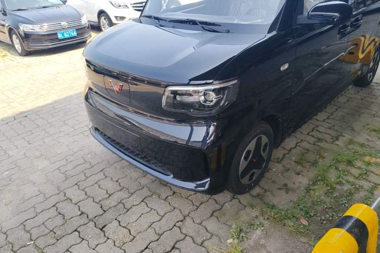 Used Wuling Zhiguang New Energy 2025 Comfort Model Left Front Headlight