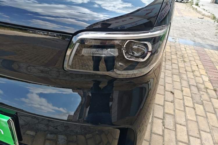 Used Wuling Zhiguang New Energy 2025 Standard Model Left Front Headlight