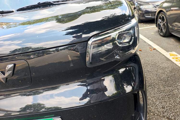 Used Wuling Zhiguang New Energy 2025 Standard Model Left Front Headlight