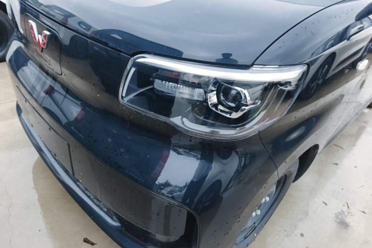 Used Wuling Zhiguang New Energy 2025 Standard Model Left Front Headlight