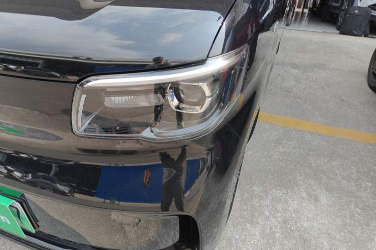 Used Wuling Zhiguang New Energy 2025 Comfort Model Left Front Headlight