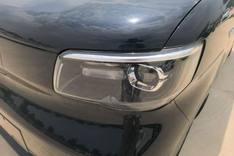 Used Wuling Zhiguang New Energy 2025 Comfort Model Left Front Headlight