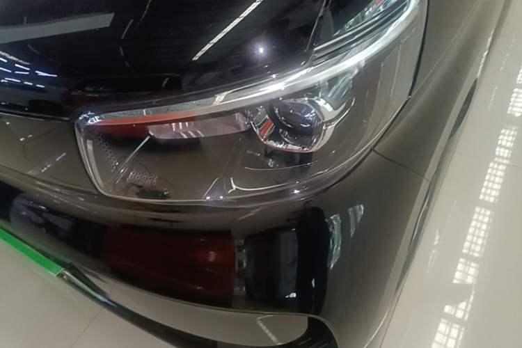 Used Wuling Zhiguang New Energy 2025 Comfort Model Left Front Headlight