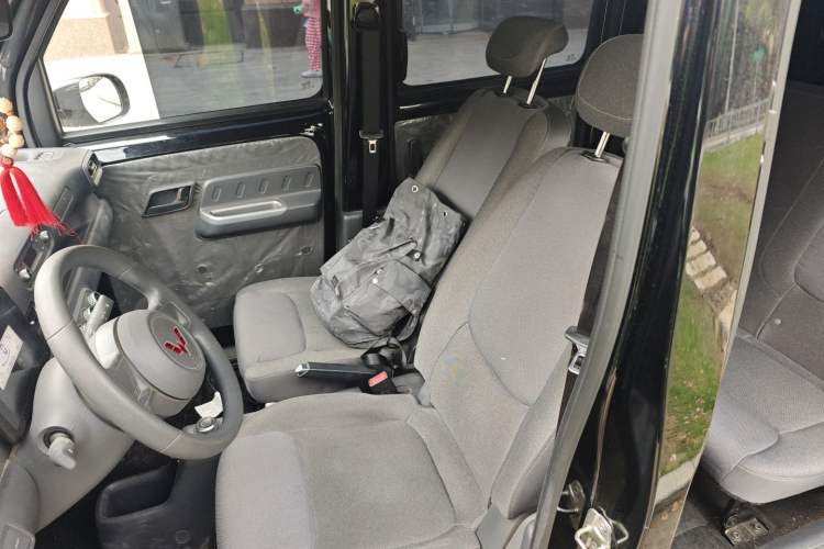 Used Wuling Zhiguang New Energy 2025 Comfort Model Left Front Seat