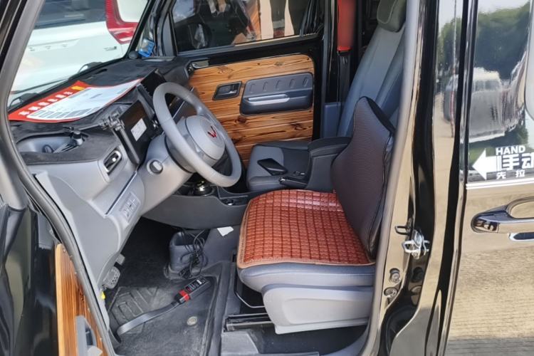 Used Wuling Zhiguang New Energy 2025 Comfort Model Left Front Seat