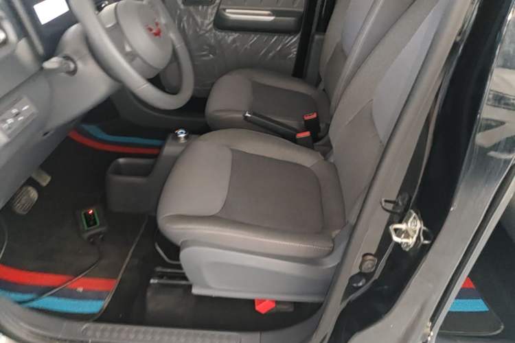 Used Wuling Zhiguang New Energy 2025 Standard Model Left Front Seat