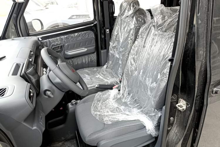 Used Wuling Zhiguang New Energy 2025 Comfort Model Left Front Seat