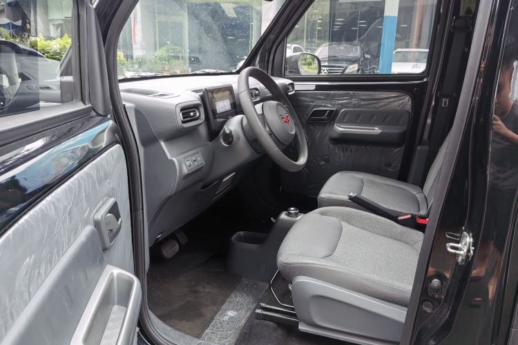 Used Wuling Zhiguang New Energy 2025 Comfort Model Left Front Seat