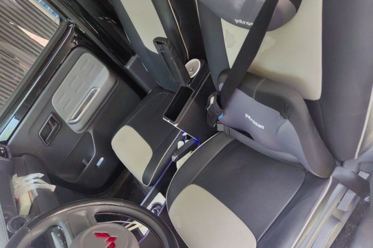 Used Wuling Zhiguang New Energy 2025 Model 305km Ambitious Edition Left Front Seat