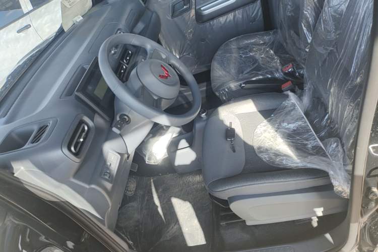 Used Wuling Zhiguang New Energy 2025 Standard Model Left Front Seat