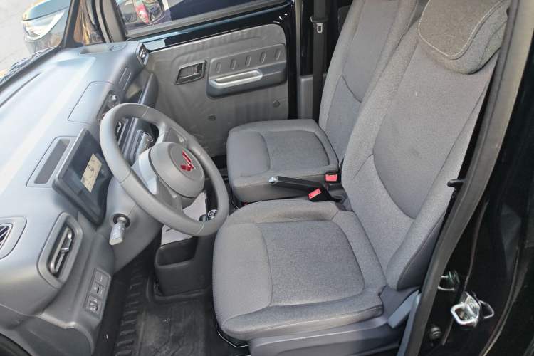 Used Wuling Zhiguang New Energy 2025 Comfort Model Left Front Seat