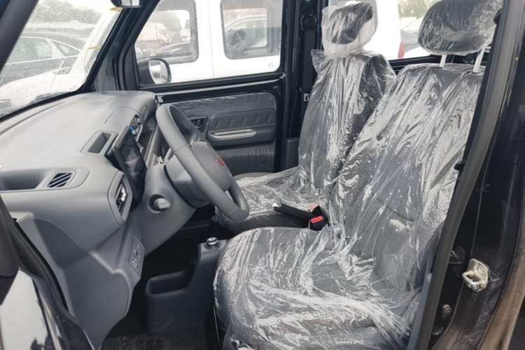 Used Wuling Zhiguang New Energy 2025 Standard Model Left Front Seat