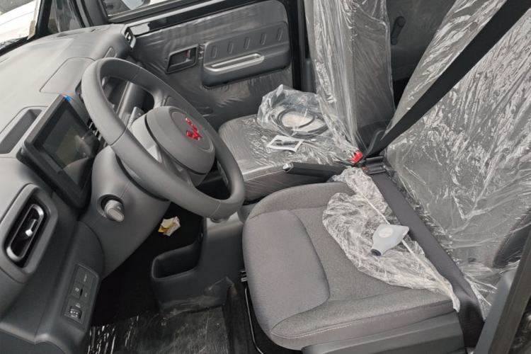Used Wuling Zhiguang New Energy 2025 Comfort Model Left Front Seat