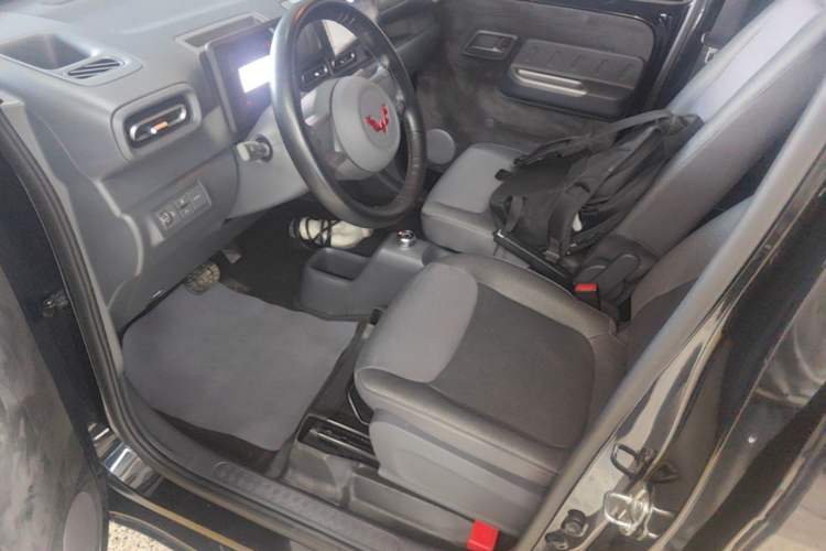 Used Wuling Zhiguang New Energy 2025 Comfort Model Left Front Seat