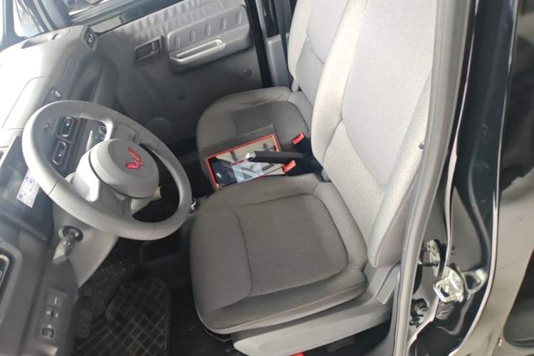 Used Wuling Zhiguang New Energy 2025 Standard Model Left Front Seat