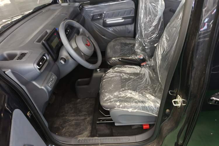 Used Wuling Zhiguang New Energy 2025 Standard Model Left Front Seat