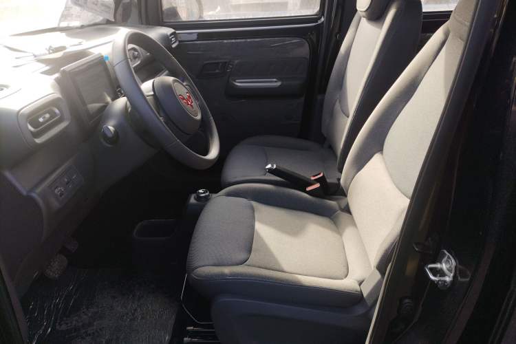 Used Wuling Zhiguang New Energy 2025 Comfort Model Left Front Seat