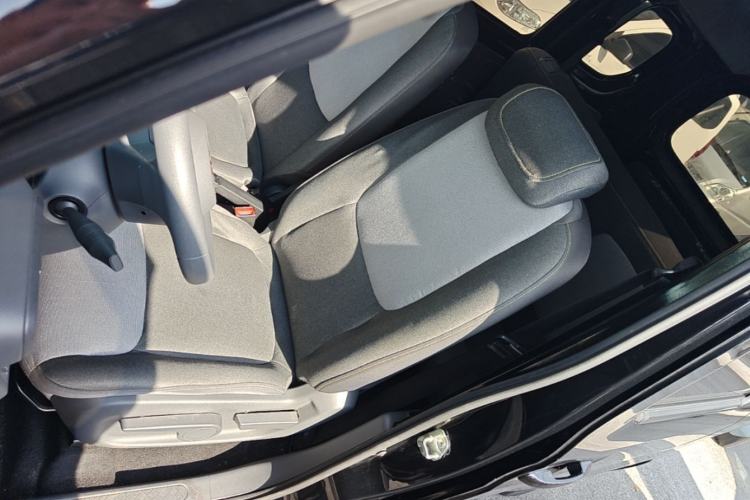 Used Wuling Zhiguang New Energy 2025 Model 305km Ambitious Edition Left Front Seat