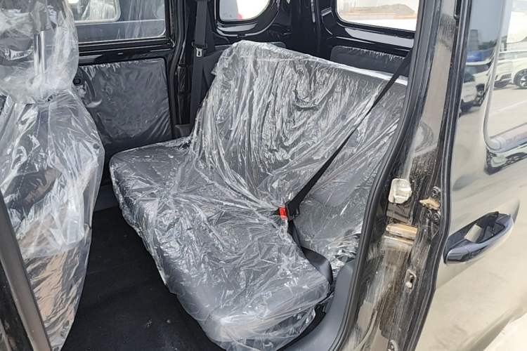 Used Wuling Zhiguang New Energy 2025 Comfort Model Left Rear Seat
