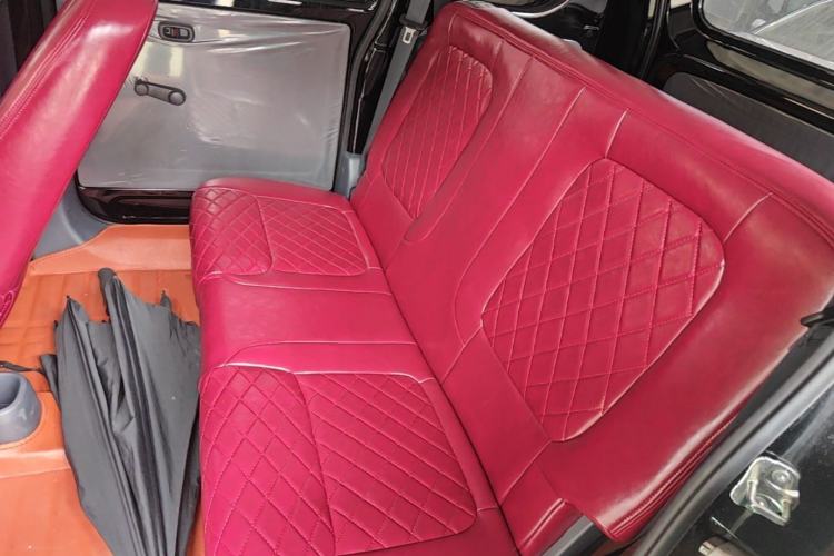 Used Wuling Zhiguang New Energy 2025 Model 305km Ambitious Edition Left Rear Seat
