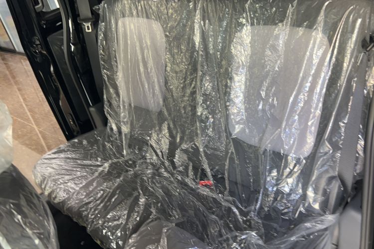 Used Wuling Zhiguang New Energy 2025 Model 305km Ambitious Edition Left Rear Seat