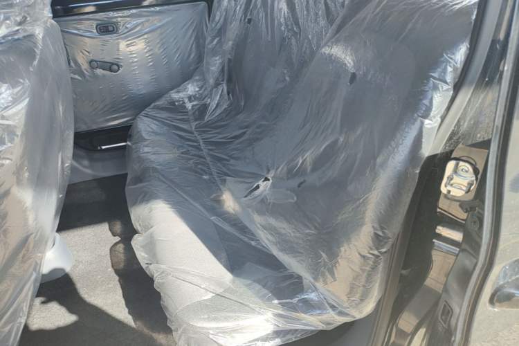 Used Wuling Zhiguang New Energy 2025 Standard Model Left Rear Seat
