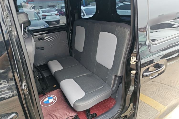 Used Wuling Zhiguang New Energy 2025 Model 305km Ambitious Edition Left Rear Seat