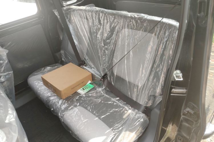 Used Wuling Zhiguang New Energy 2025 Model 305km Ambitious Edition Left Rear Seat