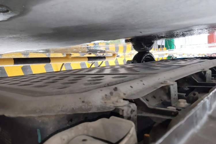 Used Wuling Zhiguang New Energy 2025 Model 305km Ambitious Edition Left Side Sill
