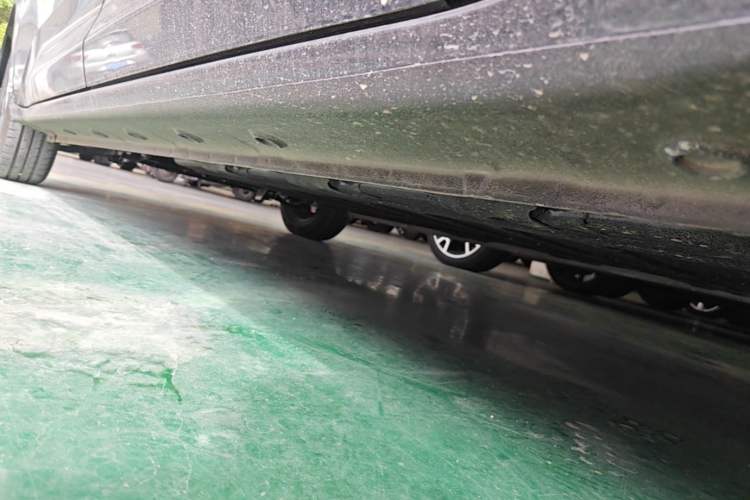 Used Wuling Zhiguang New Energy 2025 Model 305km Ambitious Edition Left Side Sill
