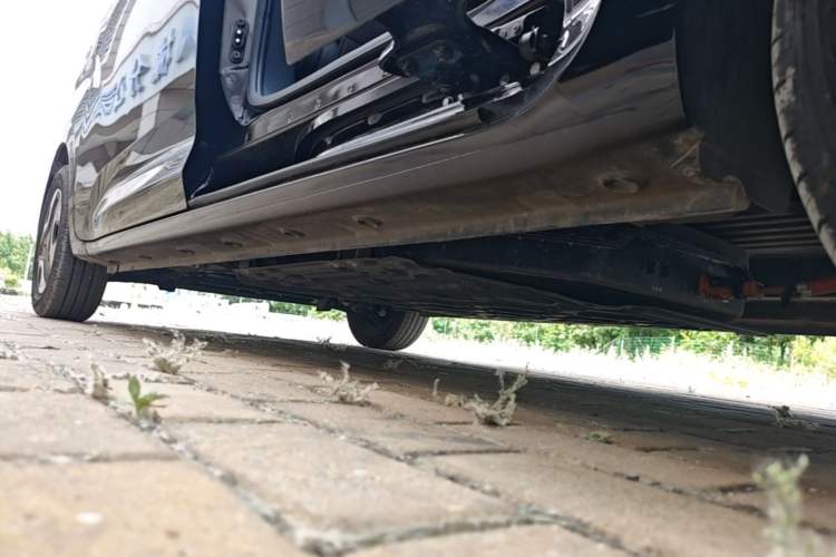 Used Wuling Zhiguang New Energy 2025 Standard Model Left Side Sill