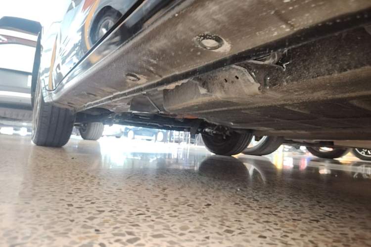 Used Wuling Zhiguang New Energy 2025 Model 305km Ambitious Edition Left Side Sill