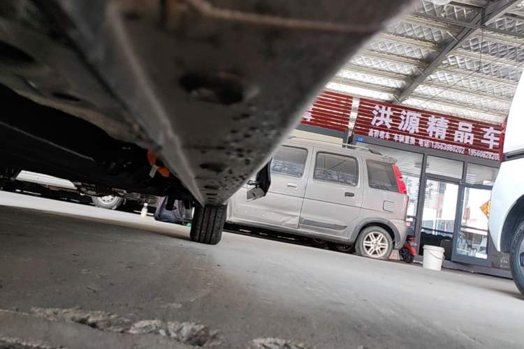 Used Wuling Zhiguang New Energy 2025 Model 305km Ambitious Edition Left Side Sill