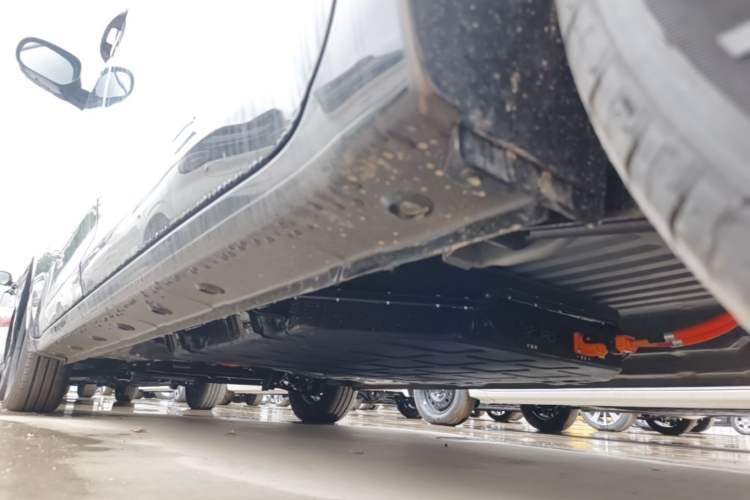Used Wuling Zhiguang New Energy 2025 Standard Model Left Side Sill