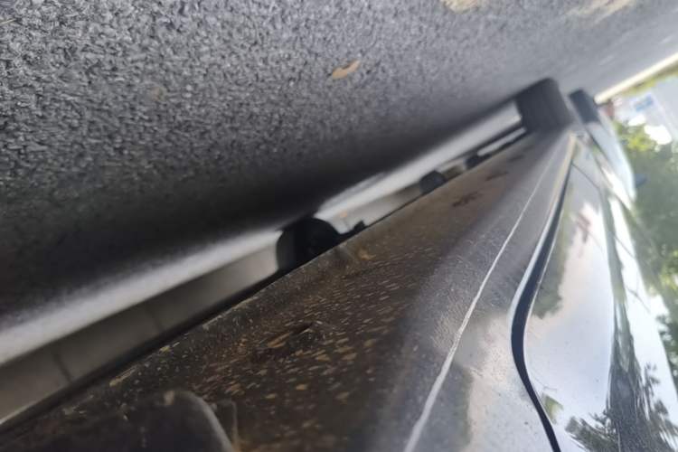 Used Wuling Zhiguang New Energy 2025 Model 305km Ambitious Edition Left Side Sill
