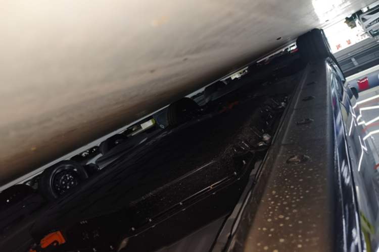 Used Wuling Zhiguang New Energy 2025 Standard Model Left Side Sill