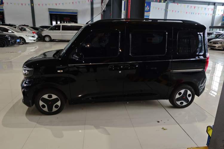 Used Wuling Zhiguang New Energy 2025 Comfort Model Left Side