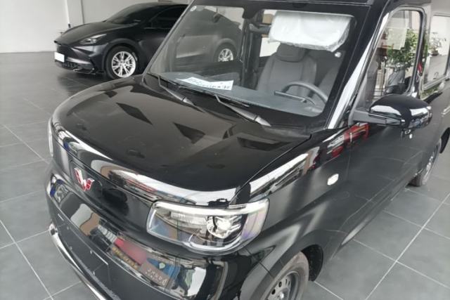 Ojetý Wuling Zhiguang New Energy 2025 Standard Model