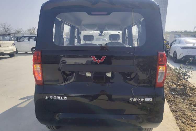 Used Wuling Zhiguang New Energy 2025 Model 305km Ambitious Edition Rear